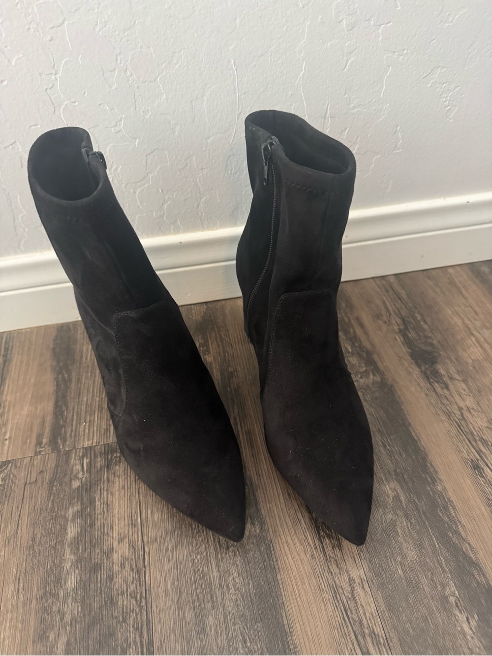 a new day Black Pointed Toe Block Heel Booties - Picture 2 of 3